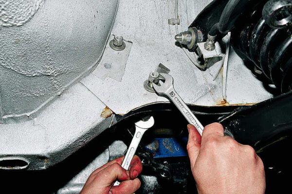 Крепление маятника