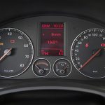 Панель приборов VW Golf 5