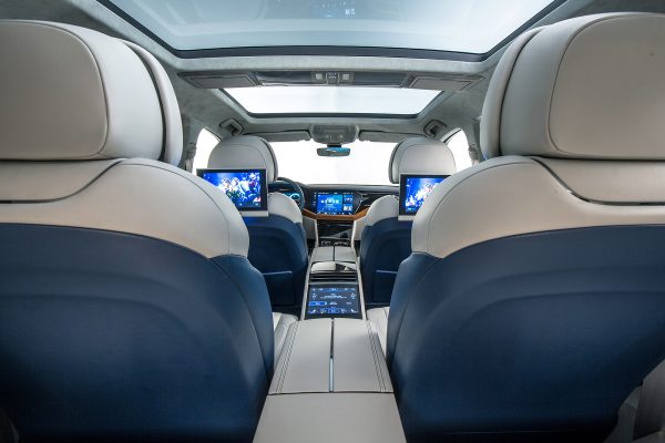 Интерьер концепт-кара T-Prime GTE