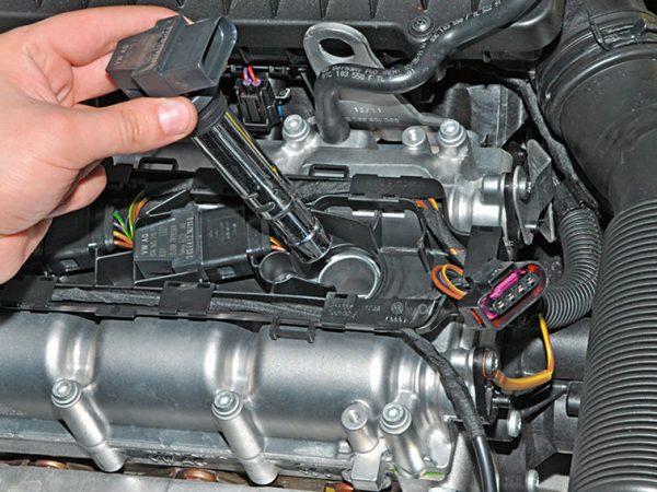 Свечной колодец VW Polo