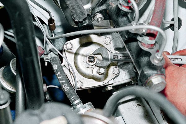 Откручивание гайки