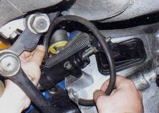 Шланг для прокачки гидропривода