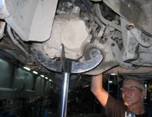 Прикручиваем коробку