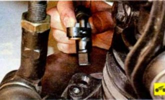 Вытаскиваем датчик