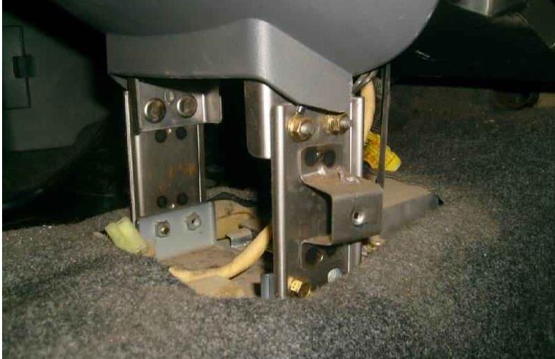 Эти боковины нужно снять