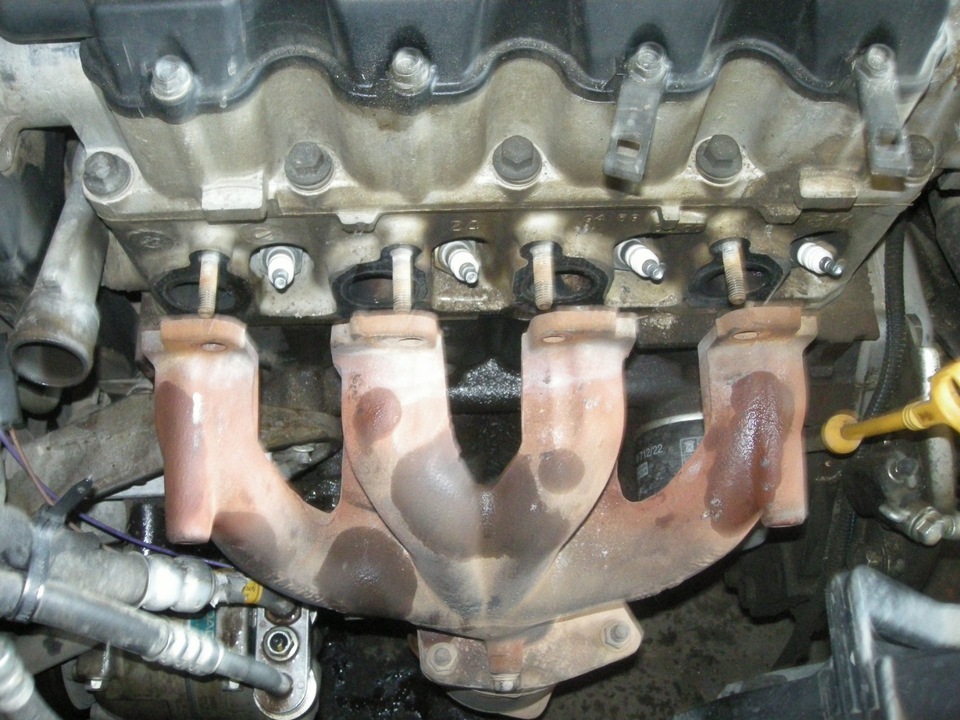 Открученный выпускной коллектор