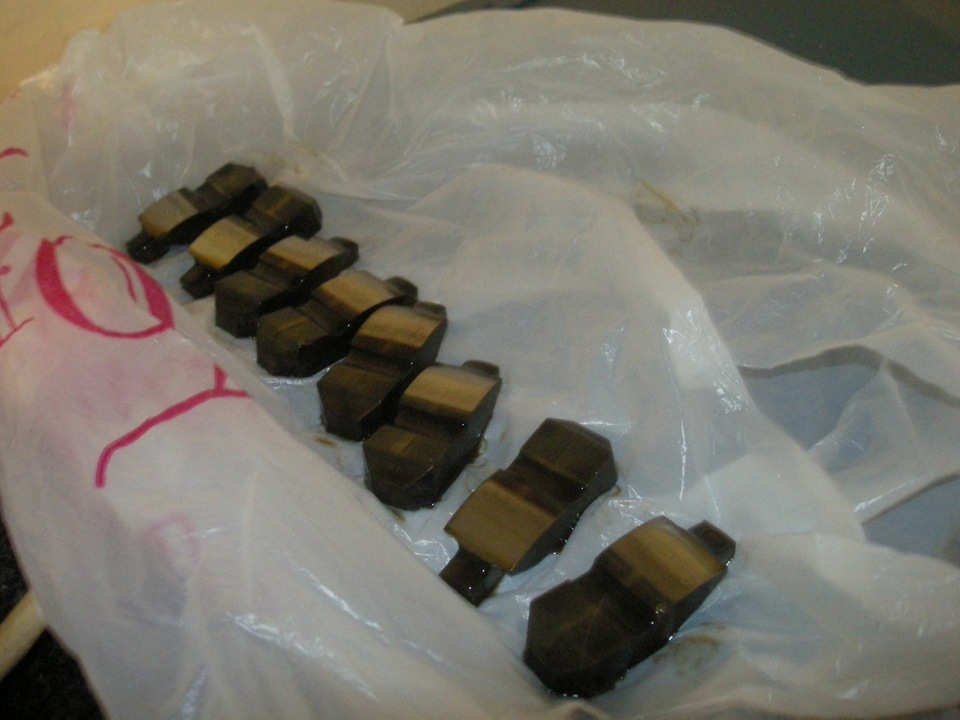 Рокера расположены в том порядке, что и снимались